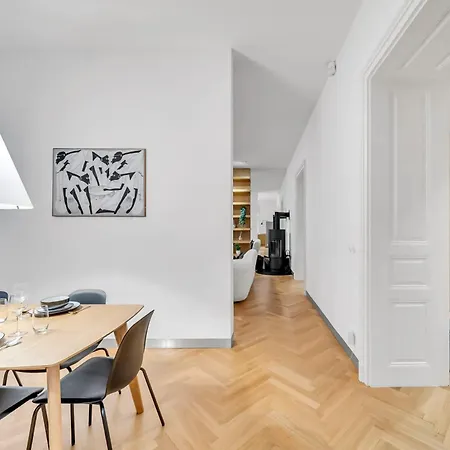アパート Spacious Stylish In Centre ブラチスラヴァ