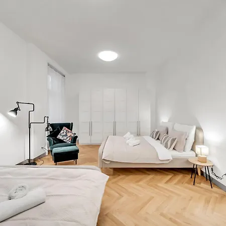 Spacious Stylish In Centre * Pressburg