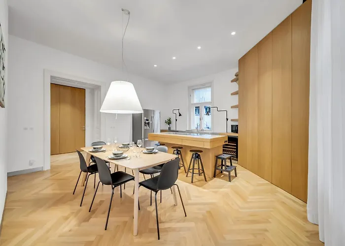 Spacious Stylish In Centre * Pressburg