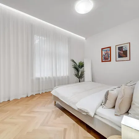 Apartmán Spacious Stylish In Centre Bratislava