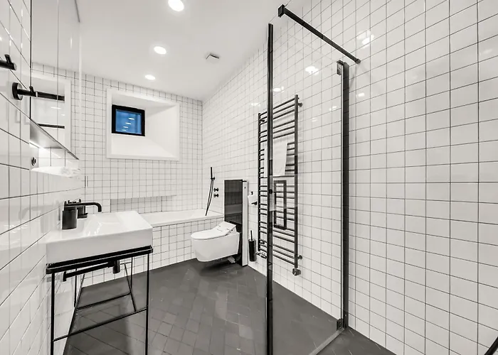 Spacious Stylish In Centre Διαμέρισμα *