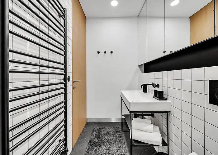 Spacious Stylish In Centre Μπρατισλάβα