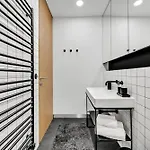 Spacious Stylish In Centre Bratislava
